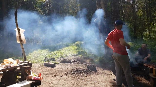 Карантин не мешает жарить шашлык смотреть онлайн