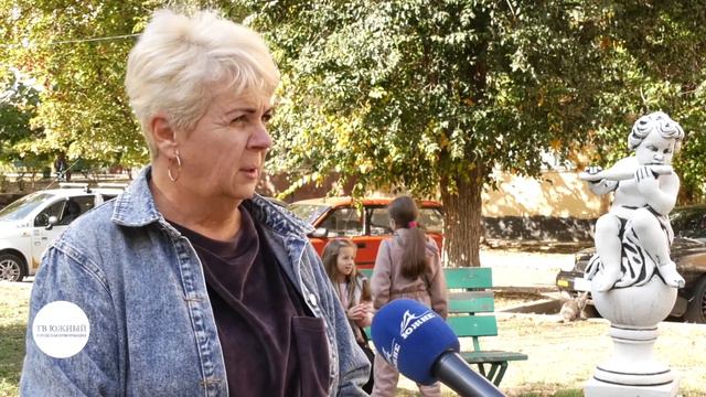 Волонтеры в Южном оказывают помощь бездомным животным, чтобы они пережили холода смотреть онлайн