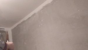 Выравнивание потолка вторым слоем шпаклевки - снято на видео. Ремонт коридора ч 13.