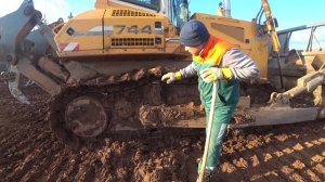 Начинающим бульдозеристам посвящается!