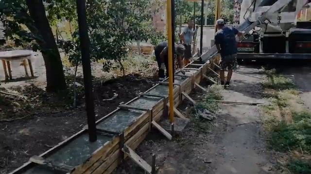 Заливка фундамента под строительство забора смотреть онлайн