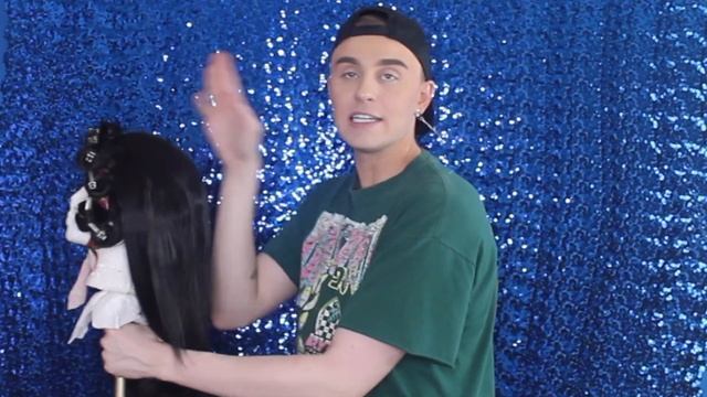 Daya Betty 80's Glam Rock Hair Tutorial смотреть онлайн