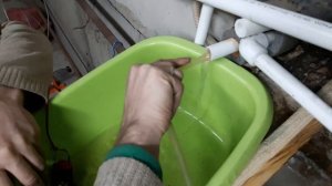 Как отогреть замерзший водопровод.