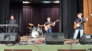 Дети виртуозы исполняют «Highway stst"