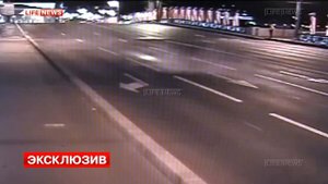 Камеры сняли прыжок байкера экстремала через разведенный мост в Питере