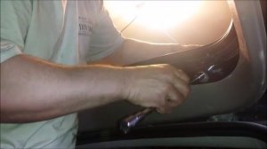 Как поменять петли на багажнике