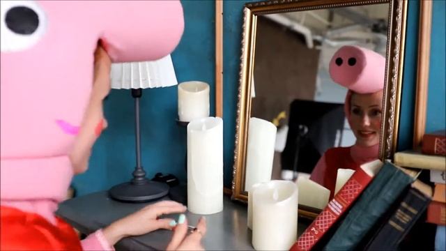 Свинка Пеппа готовится к съемкам