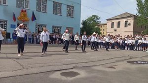 Танец родителей на Последнем звонке 2021