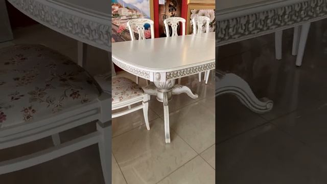 Самый длинный стол