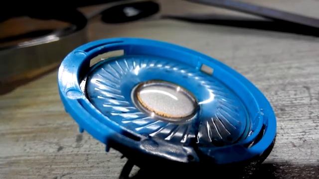 Koss Porta Pro - вибрация дифузора смотреть онлайн