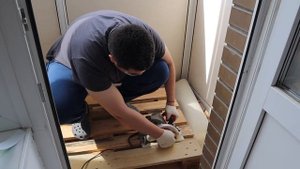 Кровать из паллет (поддонов)- Как собрать и с чего начать.How to make a bed out of a pallet : DIY?