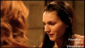 Хюррем душит Фатьму хатун