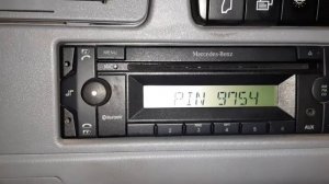 MERCEDES ACTROS BLUETOOTH CONNECTION #ukdrivingtest #drivinglicence #dubaidrivinglicense