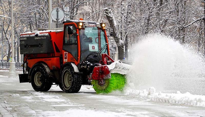 Городские службы ликвидируют последствия мощного снегопада в столице / Город новостей на ТВЦ