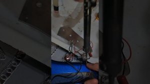 Замена потенциометров на бас гитаре.