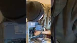 Acer Aspire TC-885 SSD Replacement: The installation of the part and configuration of Windows 11