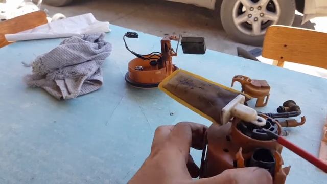 Замена топливного фильтра Toyota Harrier смотреть онлайн