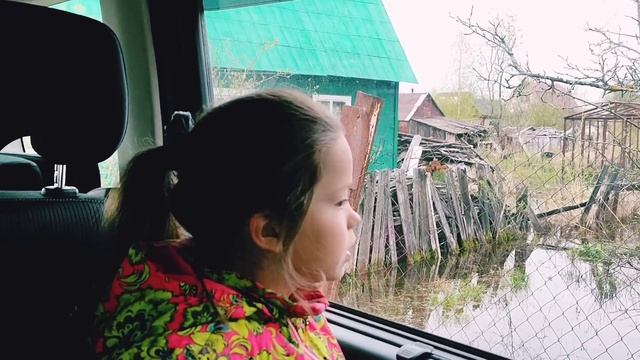 Помогаем Бабушке/Обзор/Как кормить бройлеров смотреть онлайн