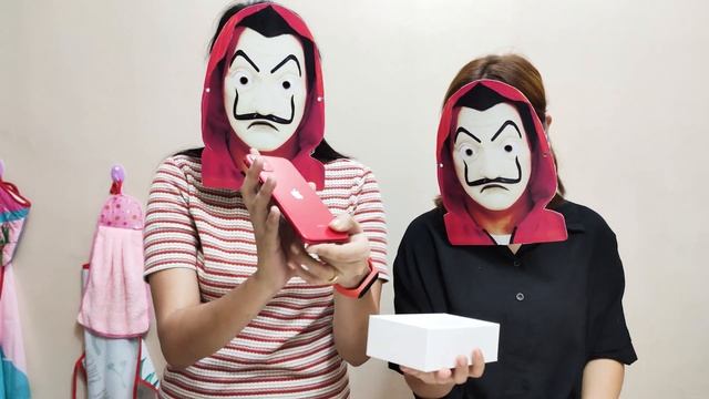 FREE IPHONE 11 PRO MAX, IPHONE 11, iWATCH, XIAOMI, HUAWEI NOVA 5T, AIRPODS PRO, APPLE WATCH смотреть онлайн