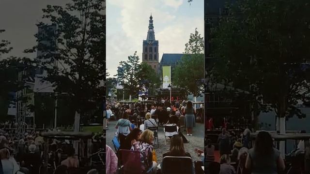 Опера в центре города Den Bosch, Netherlands ??