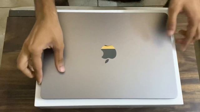 Unboxing my new “MacBook Air M2” 2022? смотреть онлайн