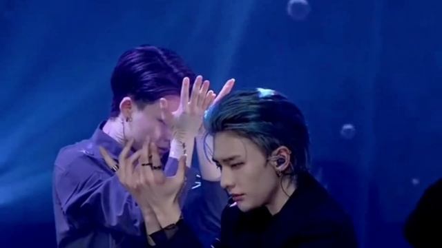 ЭТО УЖЕ СЛИШКОМ— ЧТО ПРОИСХОДИТ СО СТРЕЙ КИДС В КИТАЕ?.. || Stray Kids mizuri смотреть онлайн