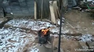 Ковка на улице , простейший рабочий горн , ковка ножа из напильника , гаечных ключей и косы