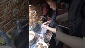 Как быстро вывернуть кишки для домашних колбас