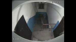 Неведомое ничего в подъезде