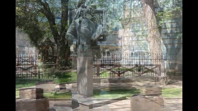 ГИД Краснодара - памятники в центре города  вдоль улицы Красной