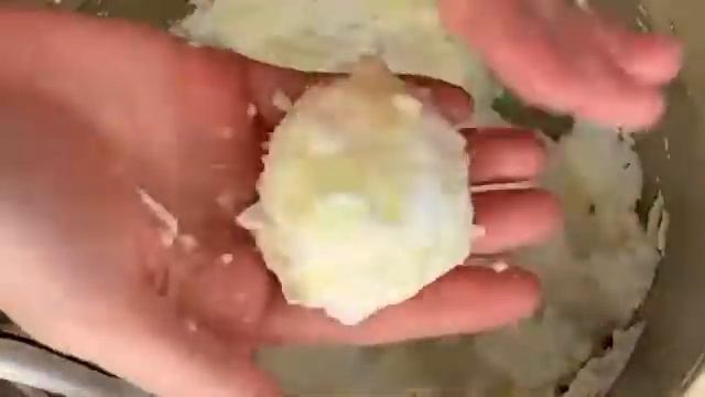 ХРУСТЯЩИЙ И ОЧЕНЬ ВКУСНЫЙ КРОКЕТ! 10 МИНУТ И ГОТОВО! ОН ТАКОЙ ВКУСНЫЙ, ЧТО ГОТОВЛЮ КАЖДЫЙ ДЕНЬ! смотреть онлайн