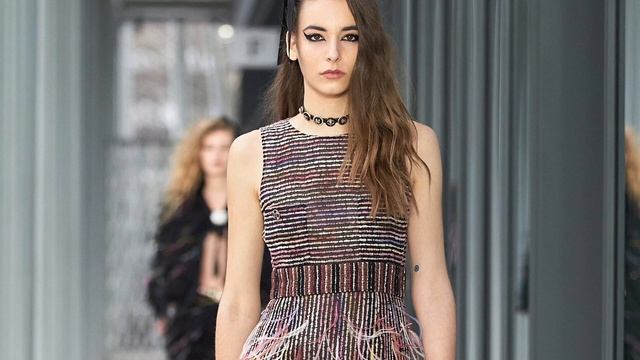 Показ межсезонной коллекции Шанель 2022. Chanel Pre Fall 2022 runway, part 2.