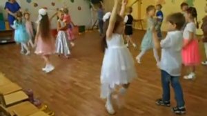 "Бабушки, очень сильно любим вас".Д/с № 42 "Пингвинчик", г. Верхняя Салда