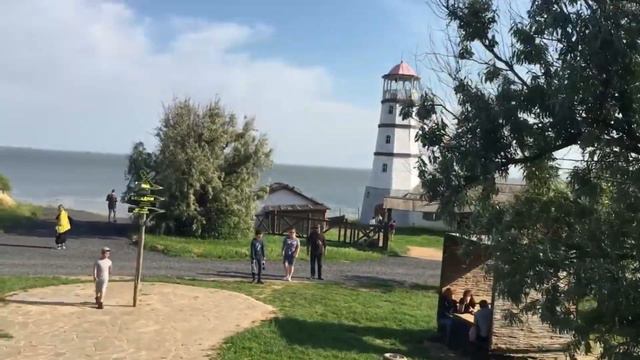 Маяк Мержаново на берегу Азовского моря. отдых с палатками.