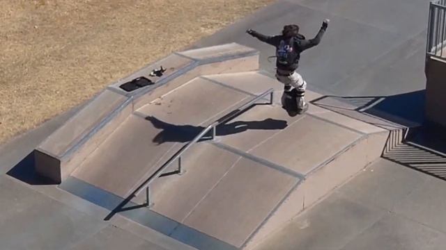 MCM5 V2 Cutout! смотреть онлайн