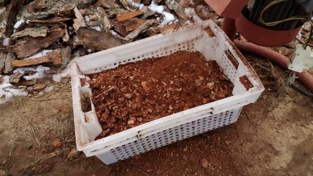 измельчитель сосновой коры. торфа. прелой древесины. для приготовления мульчи и субстратов.