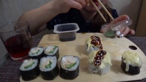 АСМР РОЛЛЫ /запеченые роллы мукбанг/суши асмр / Sushi/rolls ASMR