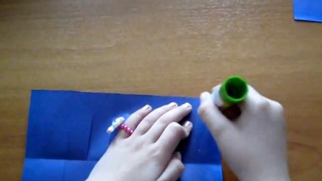 Лёгкое оригами для детей. Делаем фонарик из бумаги. смотреть онлайн