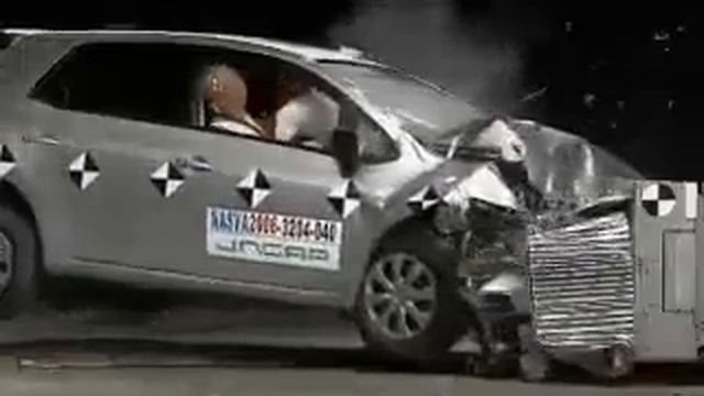 nullCrash Test 2007 Toyota Auris Frontal JNCAP смотреть онлайн