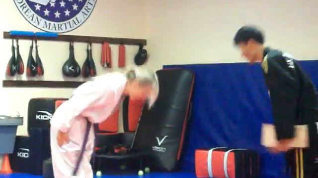 Board Breaking Test - Palm Strike смотреть онлайн