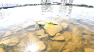 Обзор. Тест яхты на пульте управления! Самый лучший катер за 3$?? Он плывёт!