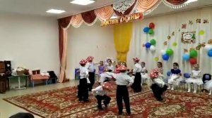 танец грибочков видео 2