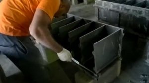Сборка форм фибропеноблока с облицовкой