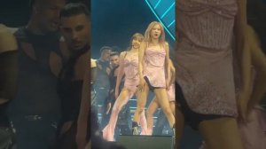 LISA COACHELLA ‘Pretty Savage‘ FanCam 230422