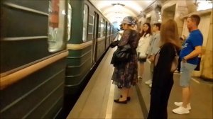 Электропоезд 81-717/714 "Номерной" №10 на станции метро Новокузнецкая,Замоскворецкая линия