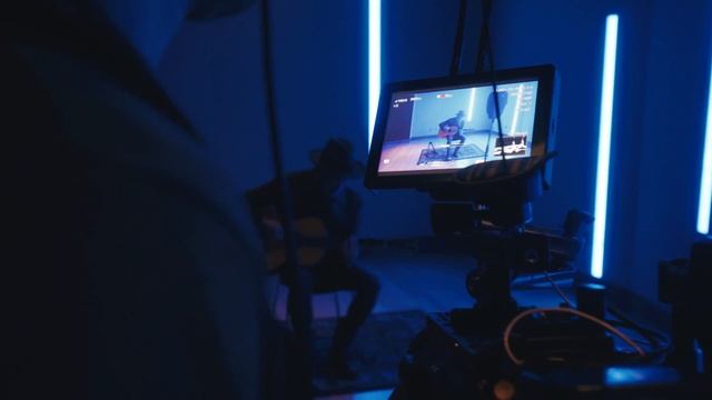 B-ROLL SEQUENCE - 2 Camera Directors Monitor! смотреть онлайн