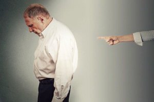 Что положено пенсионеру после увольнения (выплаты, индексация) ?