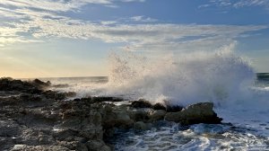 БЕЗУМНО КРАСИВОЕ МОРЕ. Решил Вам просто показать эту красоту.Парк Победы Севастополь.