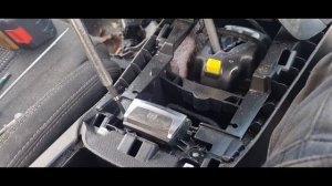 How to remove Peugeot 308 handbrake switch T9 , easy DIY