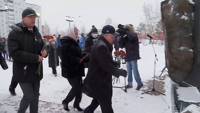 С Днем рождения, Братск! С Днем рождения нашего любимого города, братчане! Водео с Youtube смотреть онлайн